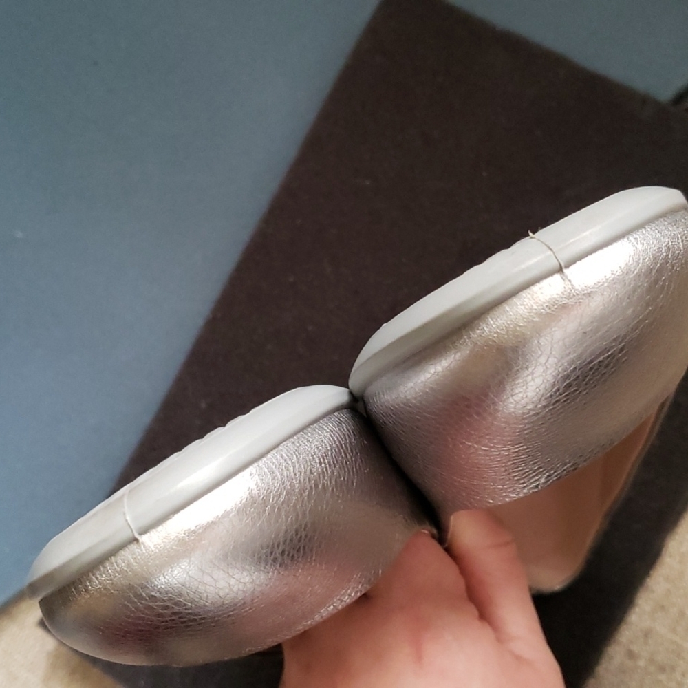 ECCO  flats size 9. - Picture 7 of 12